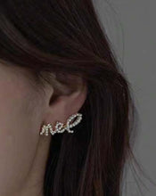 Load image into Gallery viewer, The Nel Earrings
