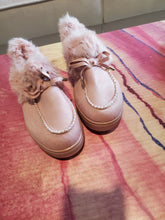 Load image into Gallery viewer, Cozy Toes Shoes-Pink
